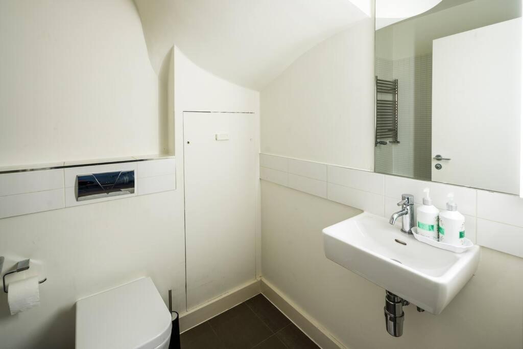 Chic And Spacious Flat Near Bond Street Apartment London Exterior photo